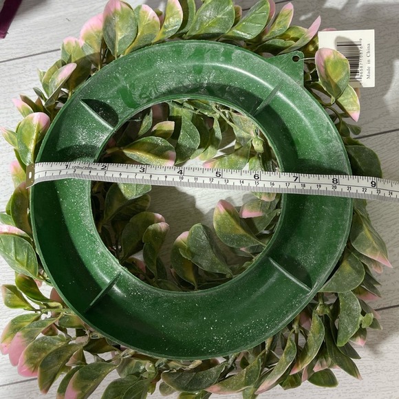 Eucalyptus Green and Pink Wreath NWT - Picture 7 of 8